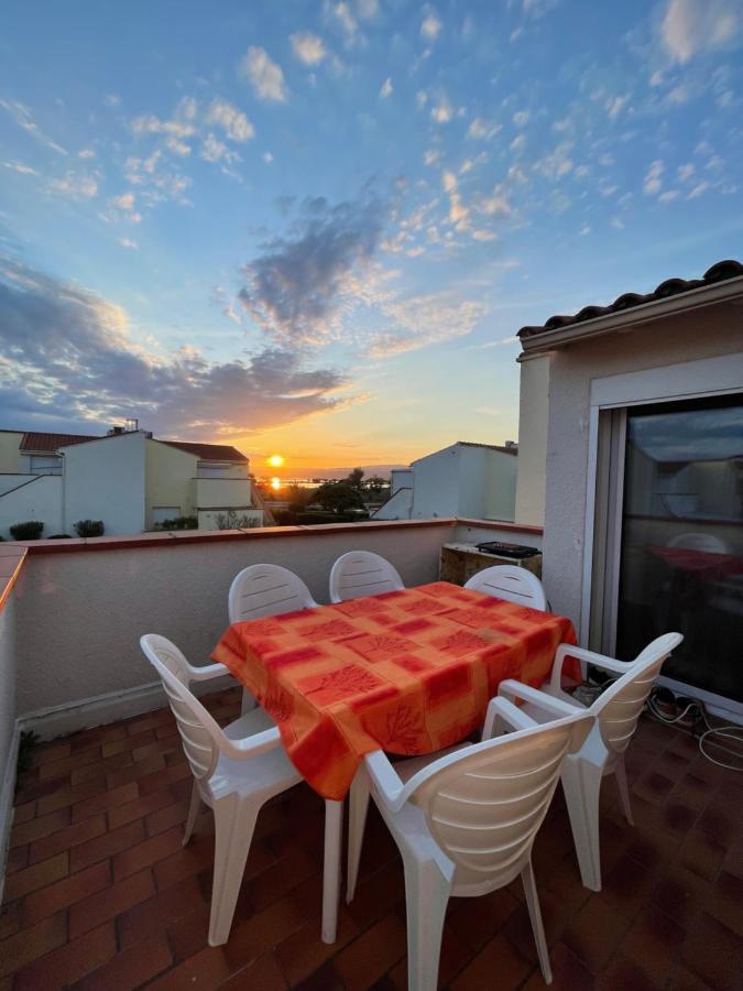 T2 Avec Terrasse, Vue Etang Et Son Coucher De Soleil, Plage A Proximite, Wifi Et Place De Parking Gratuit Que L On Nomme Puesta De Sol Le Barcarès エクステリア 写真